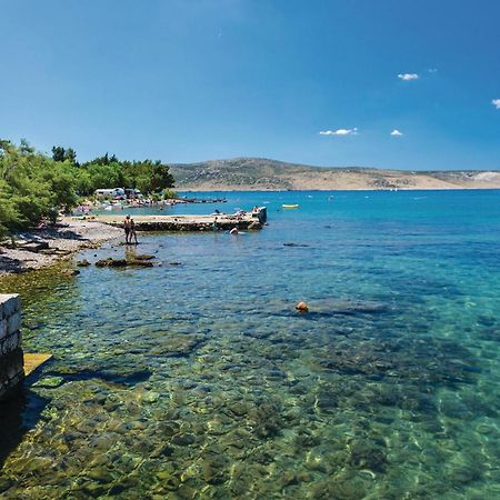 4 Bedroom Awesome Apartment In Starigrad Exterior foto